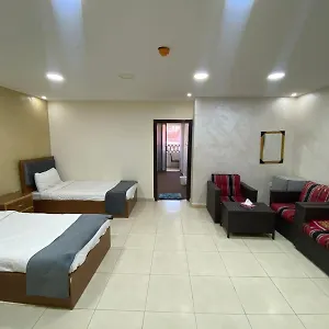 فندق Zuwwar ***