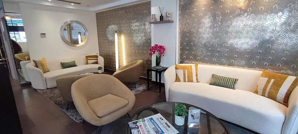 Hotel Elysees Bassano Paris 4*,