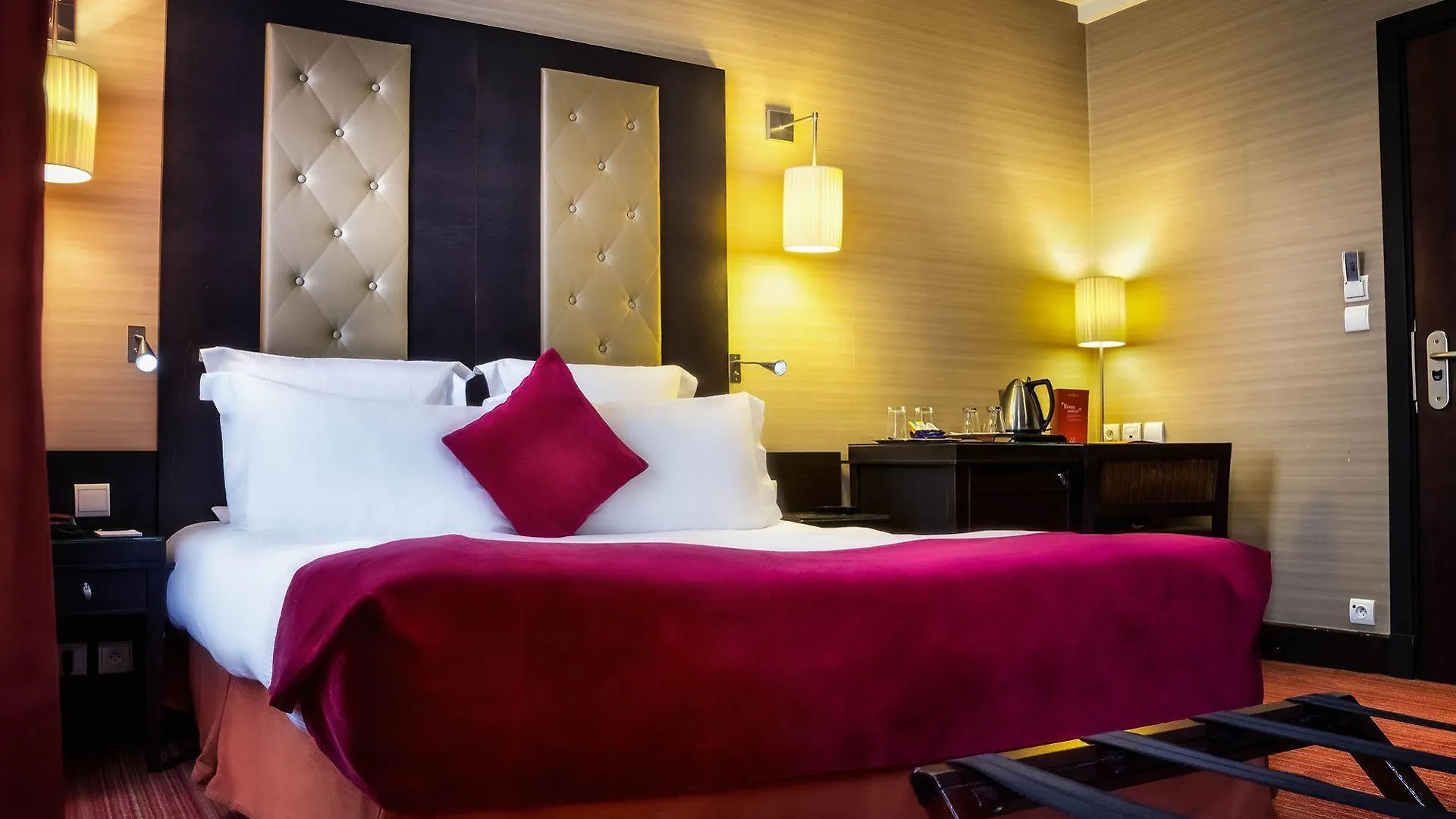 Hotel Elysées Bassano París